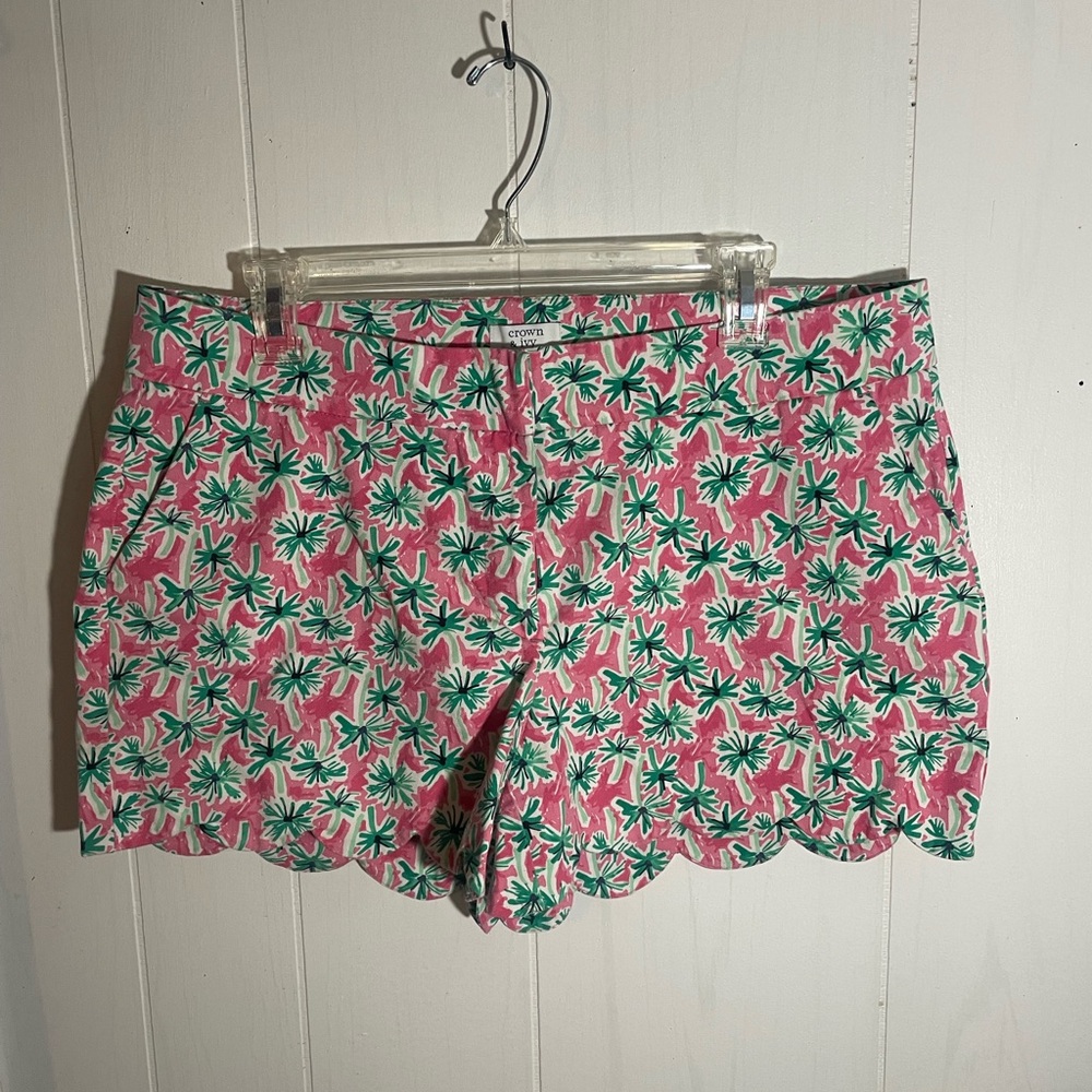 Crown & Ivy Shelby Shorts